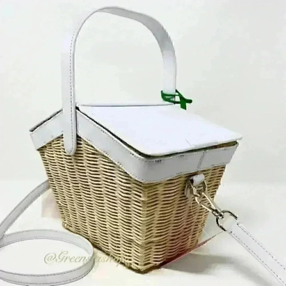 New Kate Spade Picnic Basket Strawberry - Picture 4 of 9